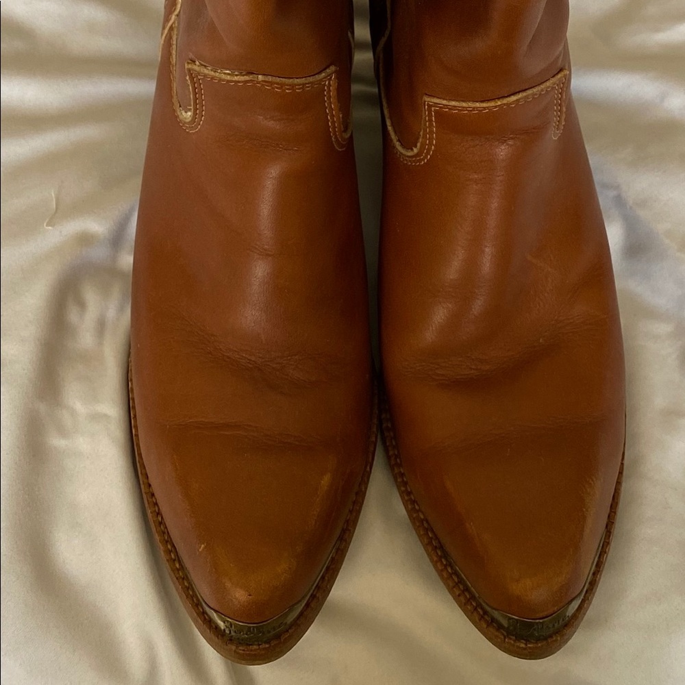 Zodiac boots size 9